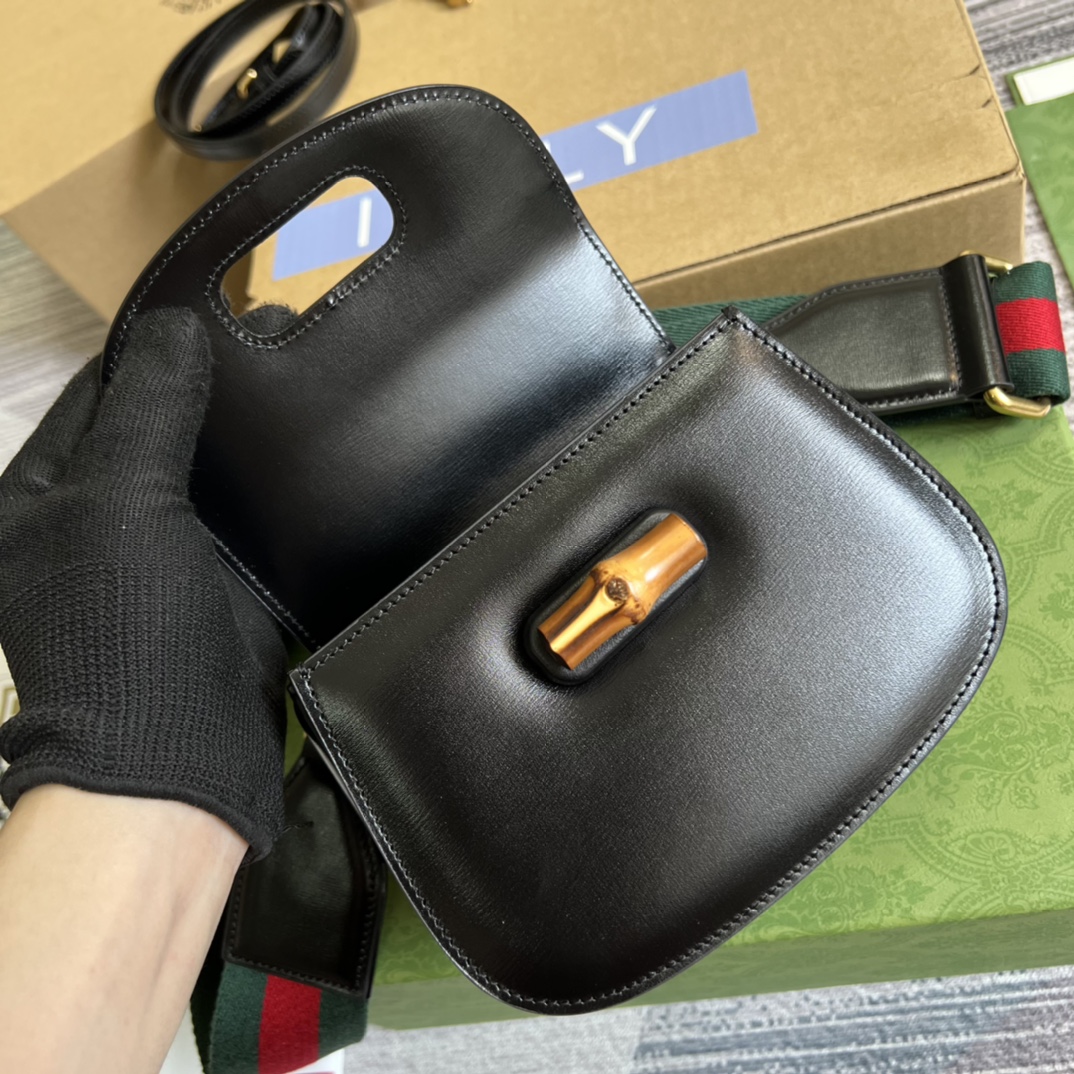 Gucci Satchel Bags